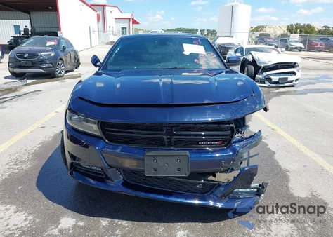 2016 Dodge Charger Sxt z USA, uszkodzony, nr VIN 2C3CDXHG9GH297422